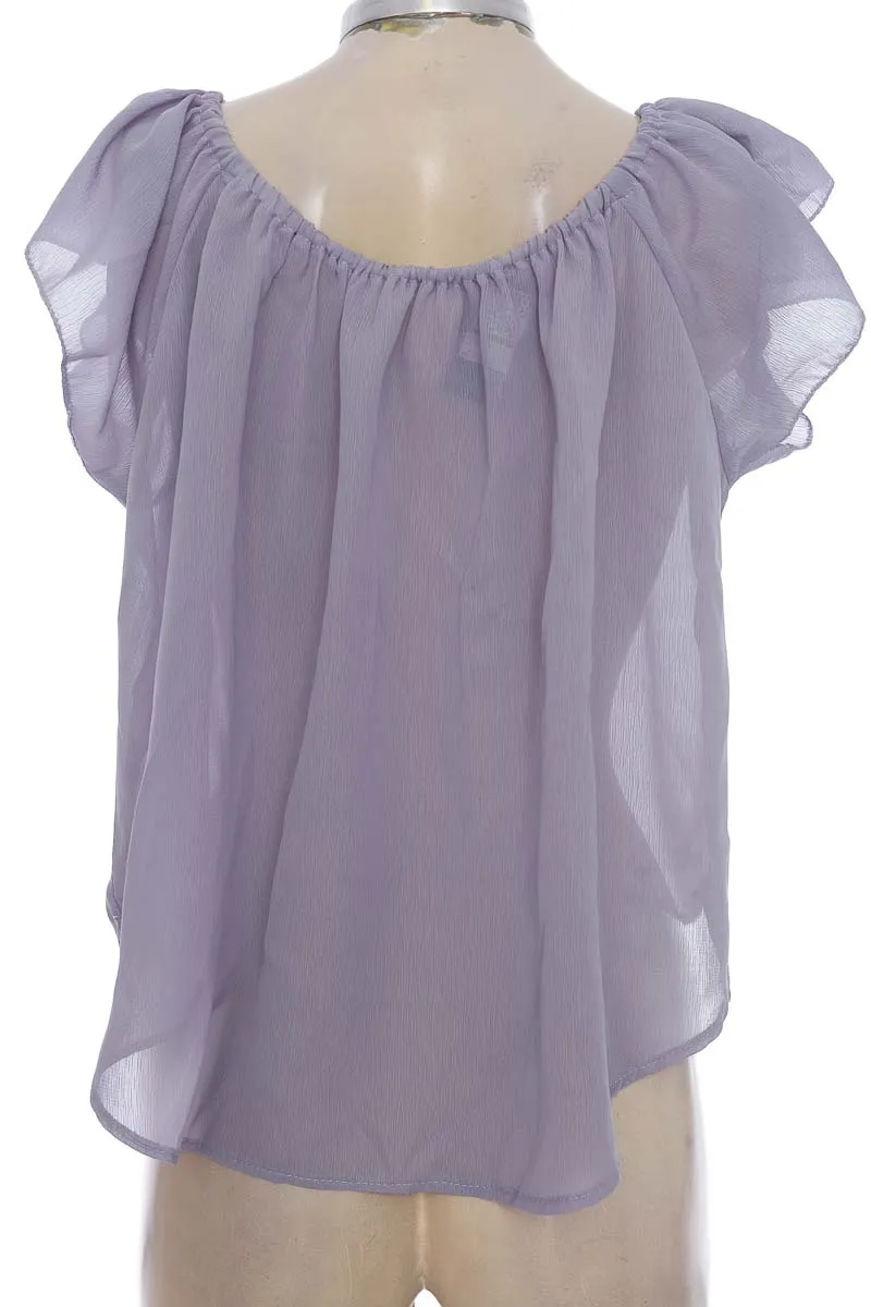BLUSA COLOR LILA  CLOSEANDO