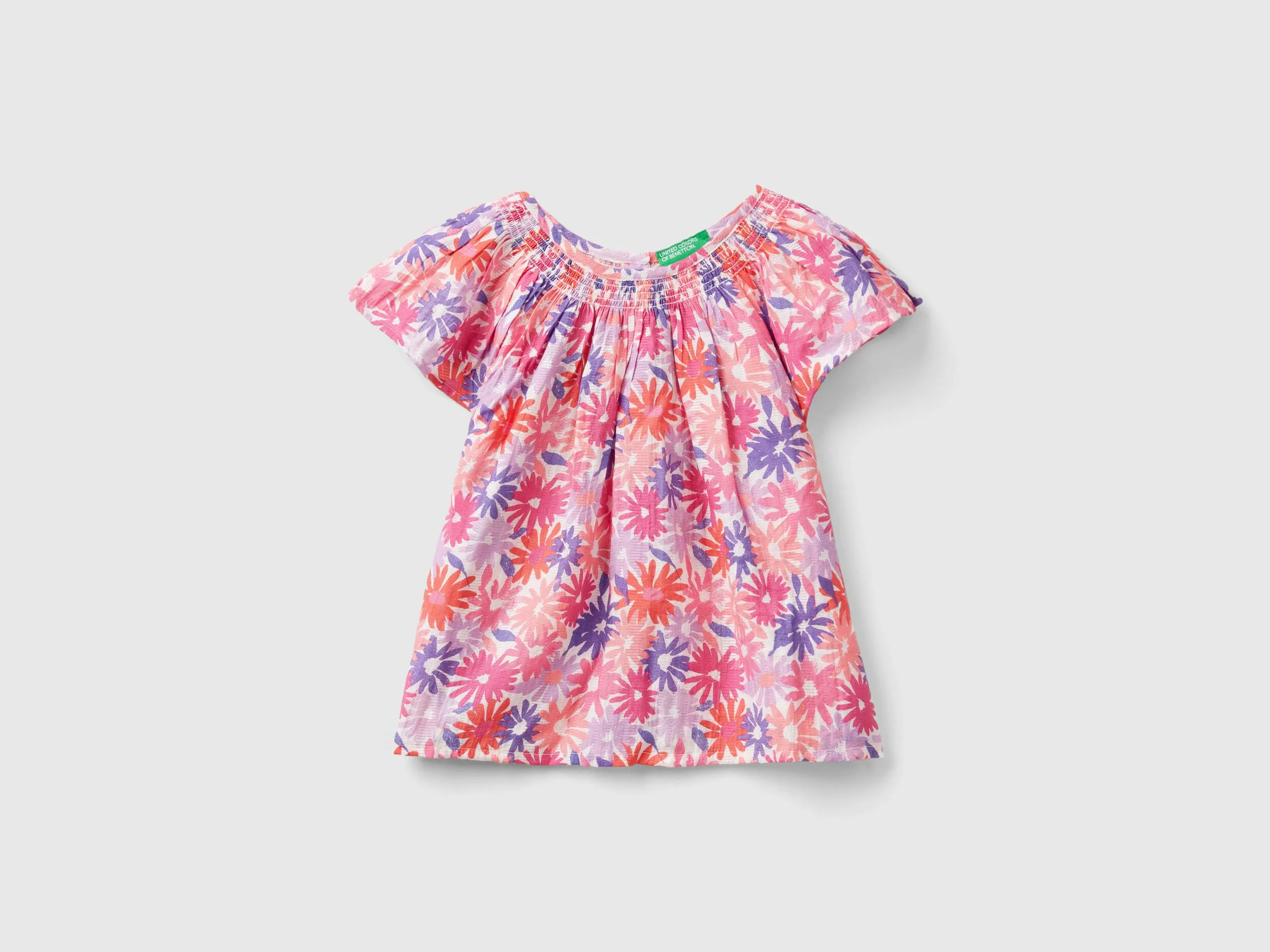 Blusa con estampado floral