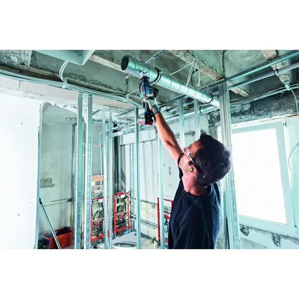 BOSCH  GSA 18 VLI C  SIERRA SABLE CON 2 BATERíAS, LIION, 18 V, 5 AH, 21 MM, CAJA ESPECIAL