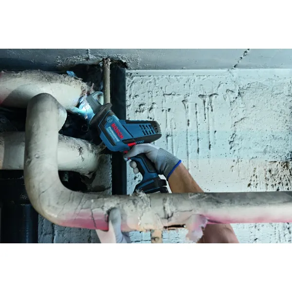 BOSCH  GSA 18 VLI C  SIERRA SABLE CON 2 BATERíAS, LIION, 18 V, 5 AH, 21 MM, CAJA ESPECIAL
