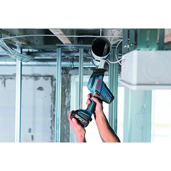 BOSCH  GSA 18 VLI C  SIERRA SABLE CON 2 BATERíAS, LIION, 18 V, 5 AH, 21 MM, CAJA ESPECIAL