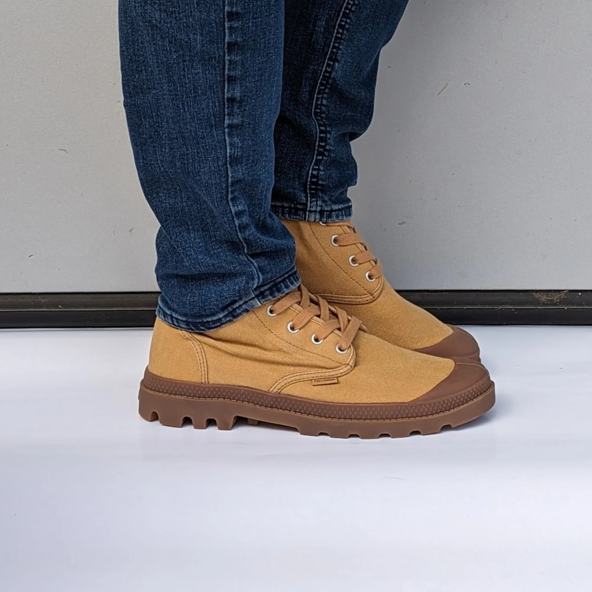 BOTAS PALLADIUM PAMPA HI WOODLIN 02352209