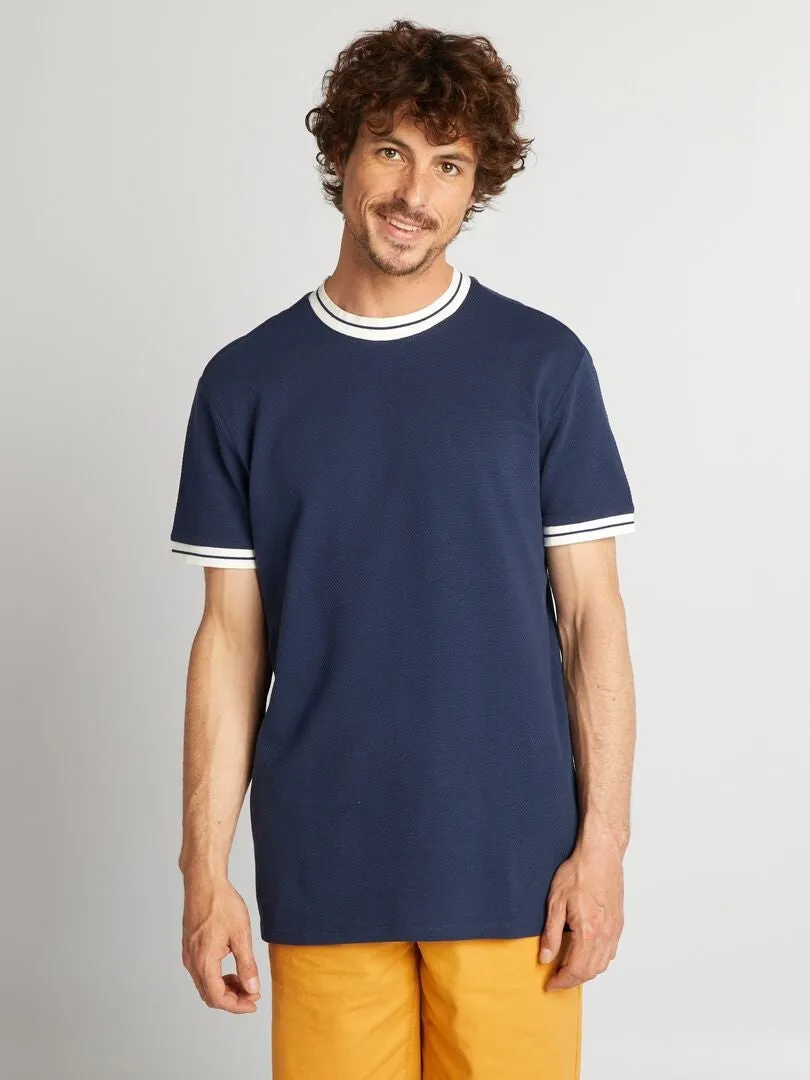 CAMISETA CON TEXTURA Y RIBETES EN CONTRASTE  NEGRO