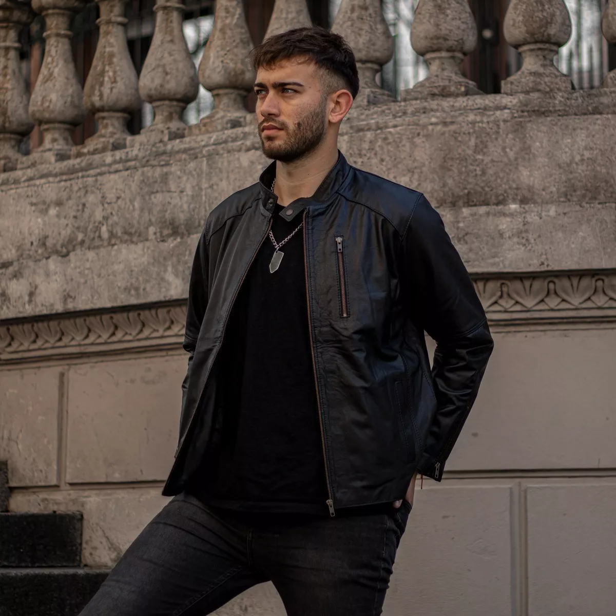 CAMPERA DE CUERO DE VACA HOMBRE, CUERO VACUNO 100%  GABRI
