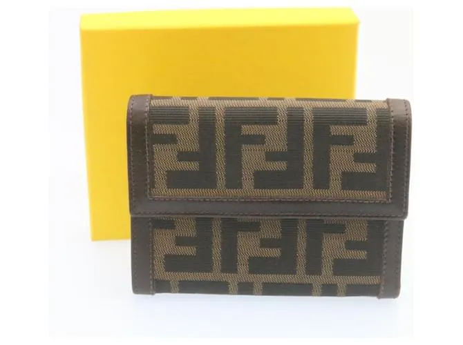 Cartera FENDI Zucca Canvas Marrón Negro Auth 28018 Castaño 