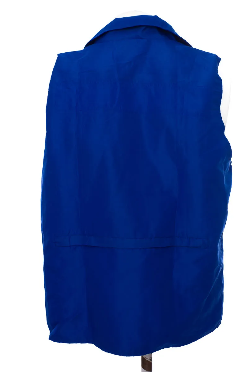 CHAQUETA COLOR AZUL  CLOSEANDO