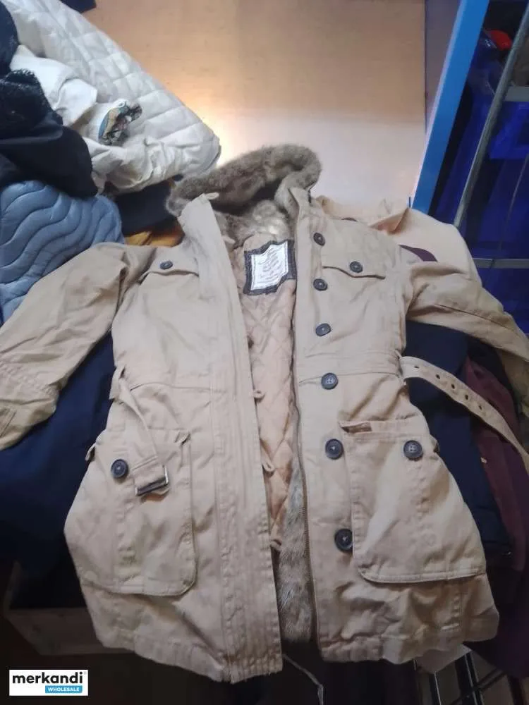 CHAQUETAS SEGUNDA MANO  CHAQUETAS MIXTAS GRADO A/B  20.000 KG GRAMOS