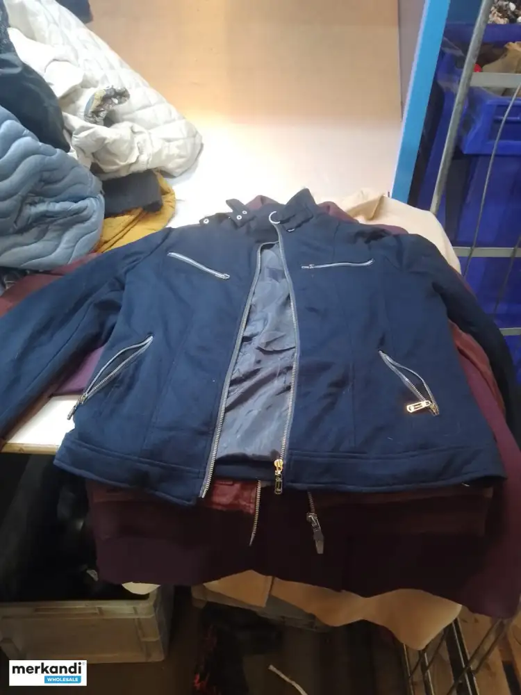 CHAQUETAS SEGUNDA MANO  CHAQUETAS MIXTAS GRADO A/B  20.000 KG GRAMOS