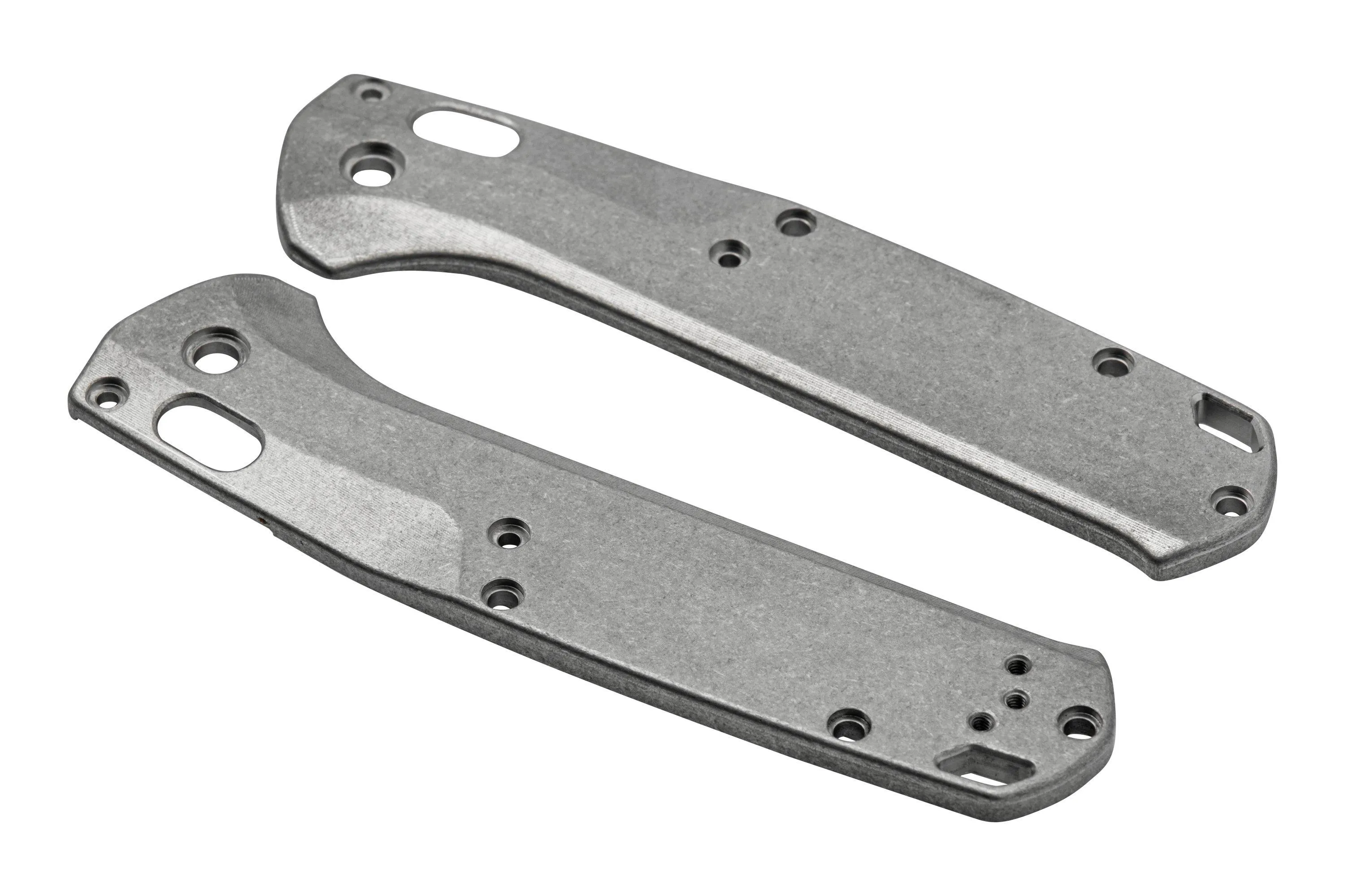 FLYTANIUM BENCHMADE TAGGEDOUT FLY1208S TITANIUM STONEWASHED SCALES, CACHAS
