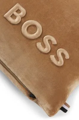Funda de cojín en algodón con logotipo bordado