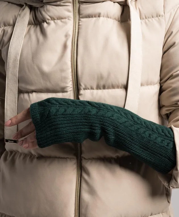 Herno Green mittens made of wool with a textured pattern