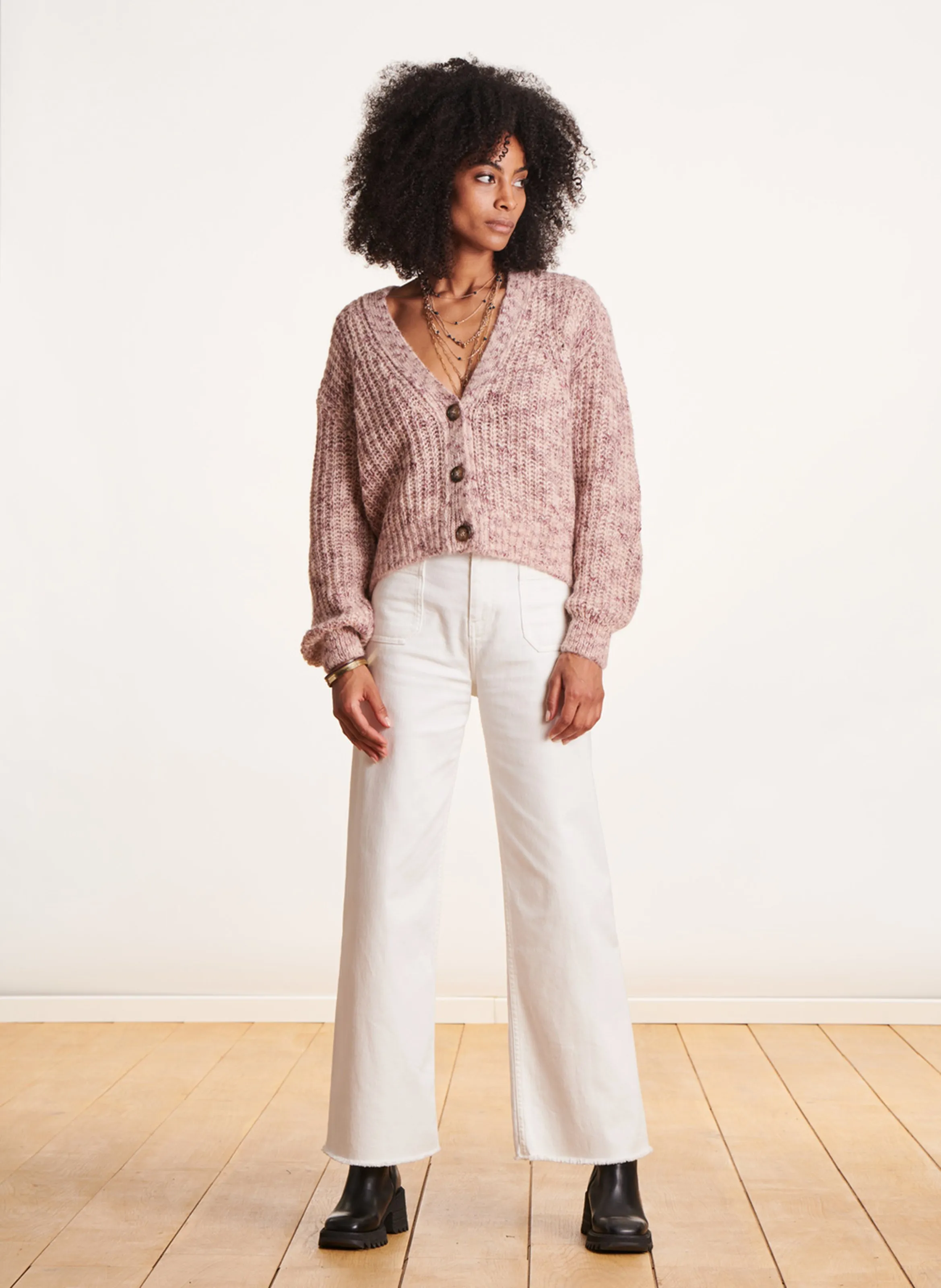 LA FEE MARABOUTEE Chaleco corto con cuello en V en beige