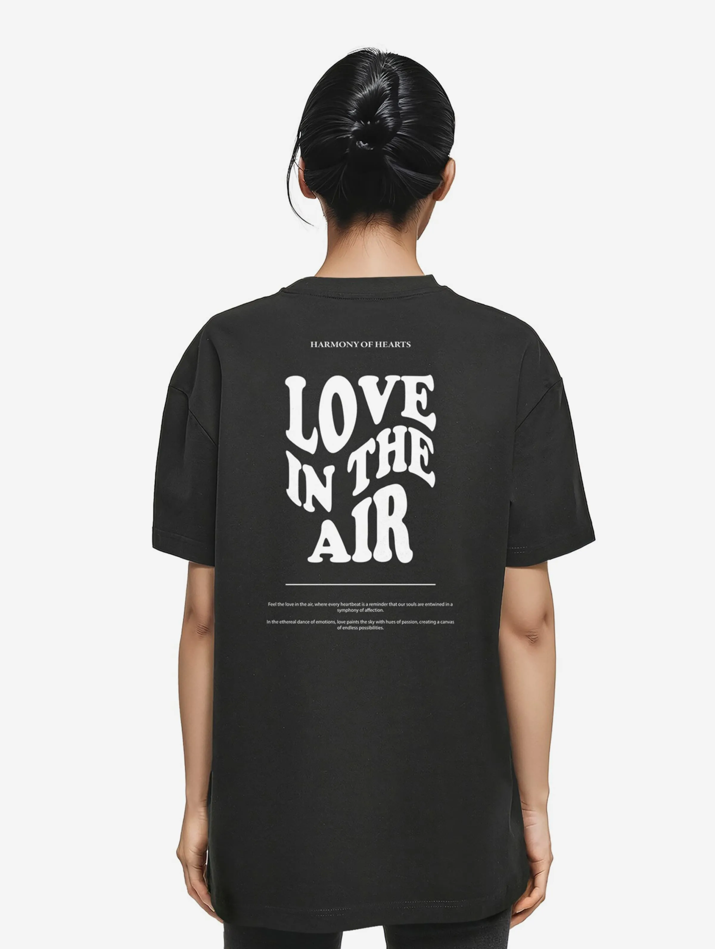 MERCHCODE LADIES LOVE IN THE AIR OVERSIZED BOYFRIEND TSHIRTS