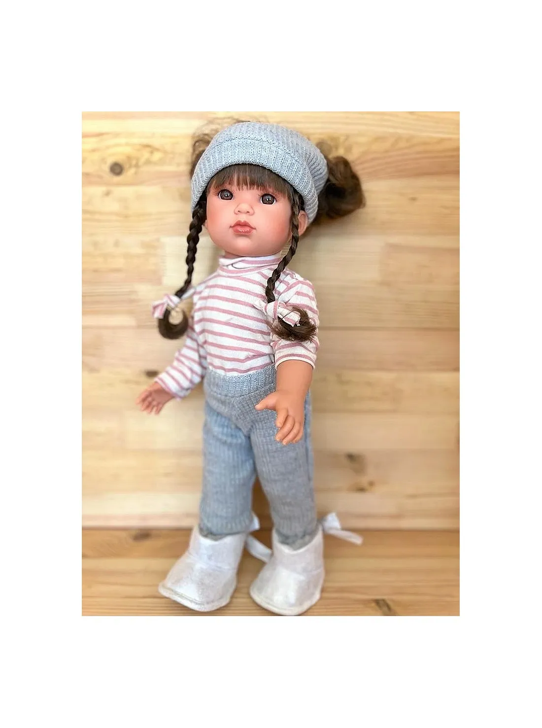 MUñECA BELLA INVIERNO MORENA  MUñECAS ANTONIO JUAN