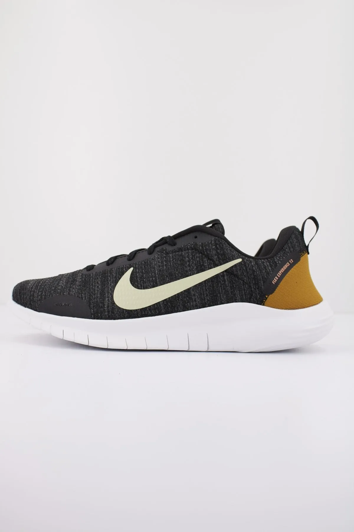 NIKE EXPERIENCE RUN 12