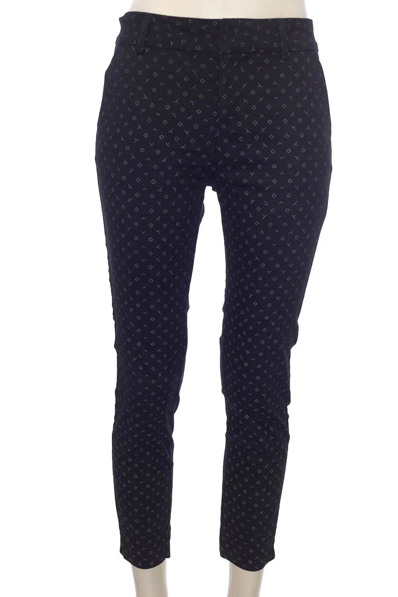 PANTALóN COLOR NEGRO  ARKITECT