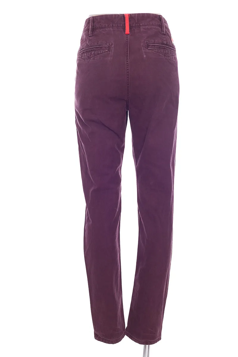 PANTALóN COLOR VINOTINTO  SUPERDRY