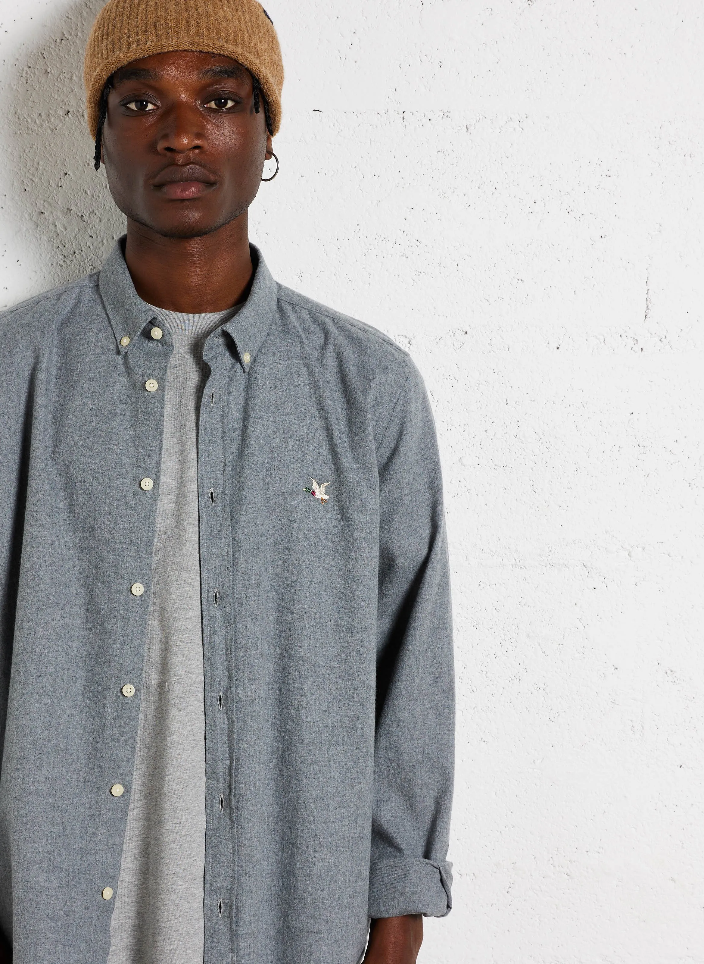 PARIS  CAMISA RECTA DE MEZCLA DE ALGODóN CON CUELLO CLáSICO EN GRIS