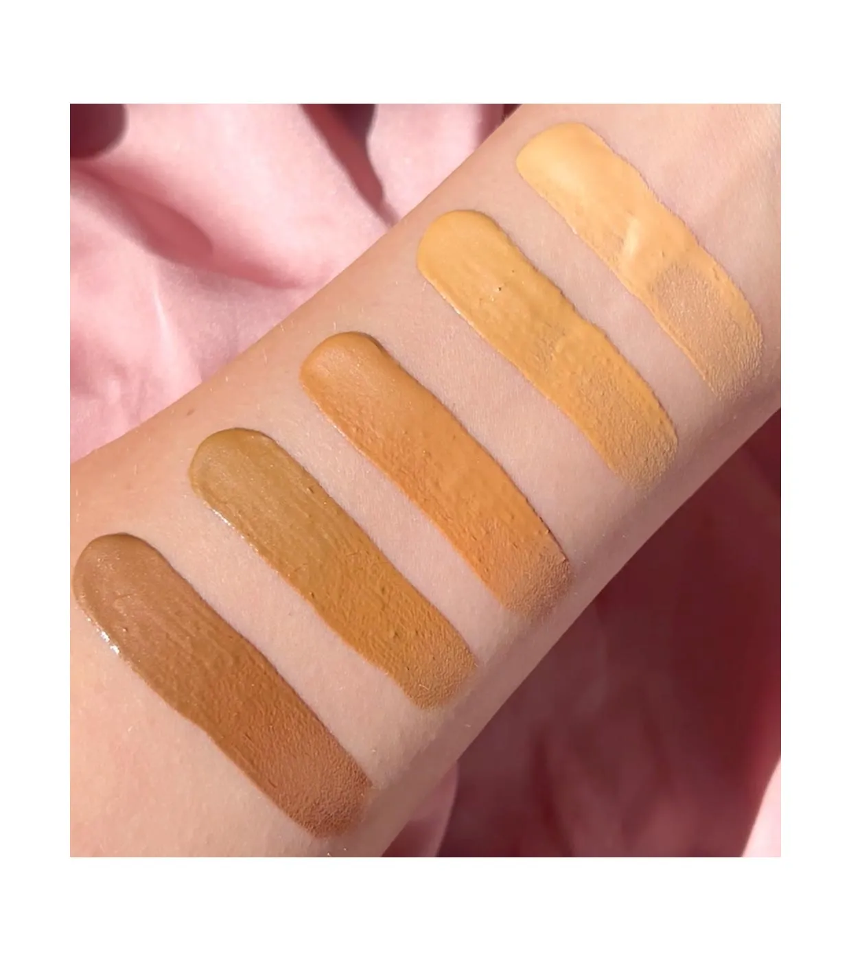 REVOLUTION  BASE MULTIUSOS BRIGHT LIGHT FACE GLOW  DEEP