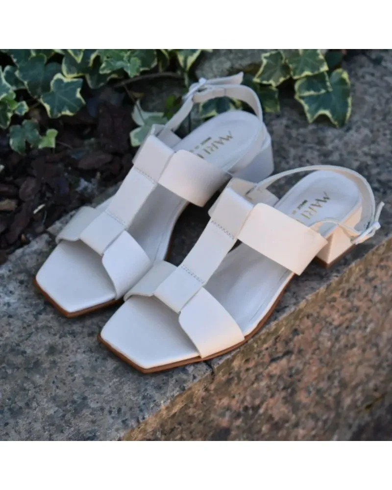 Sandalia de PIEL tacón bajo MARLINA 27008 beige