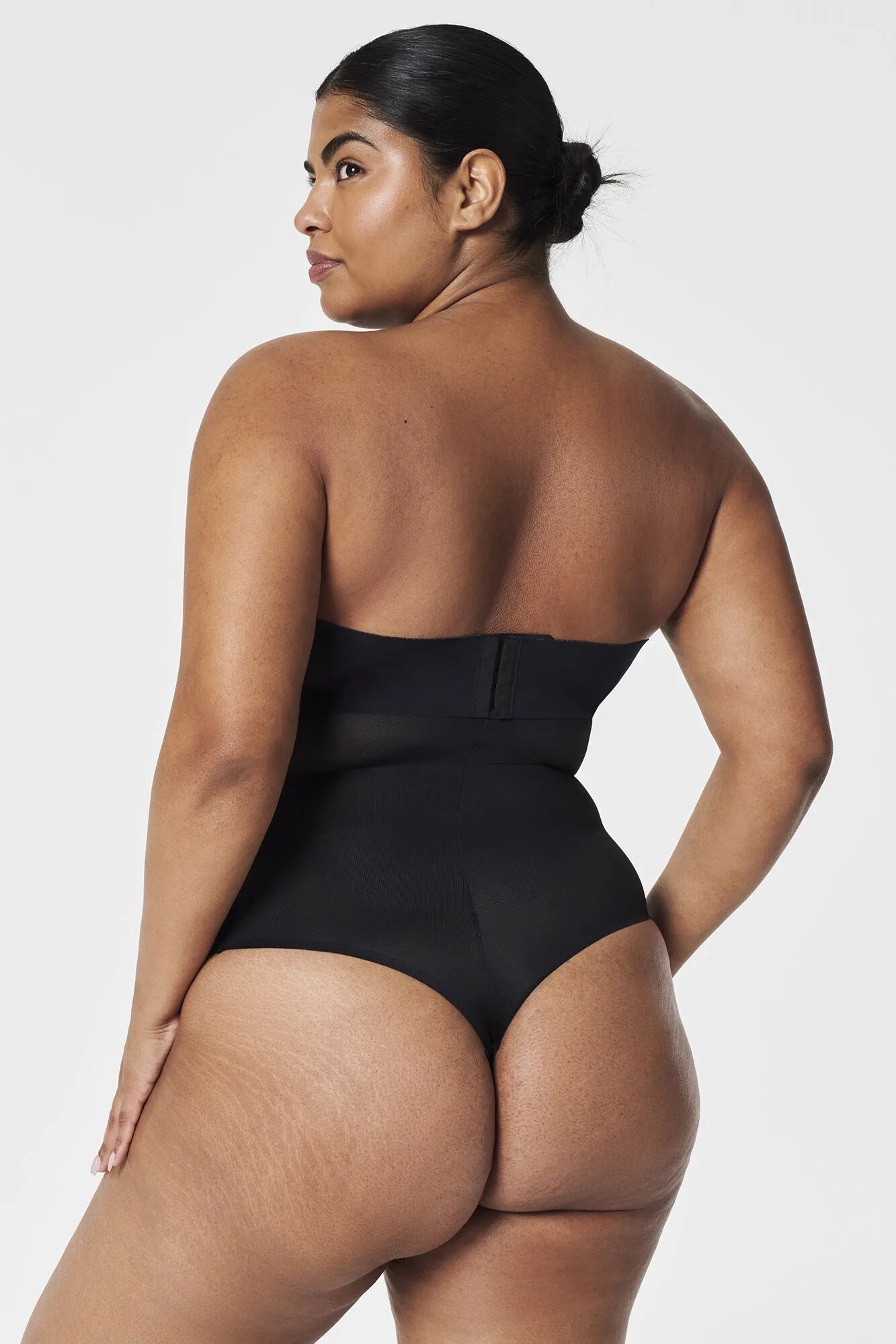 Spanx Tanga moldeador de talle alto nude SPANX