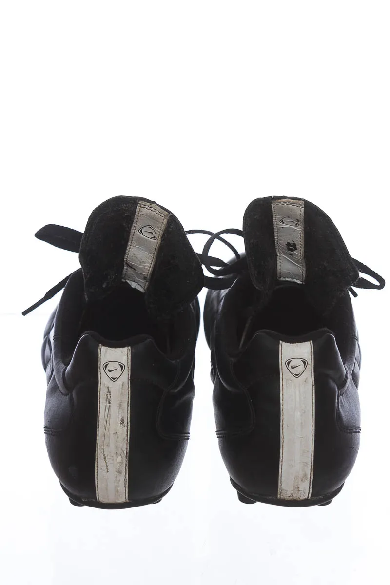 TENIS COLOR NEGRO  NIKE