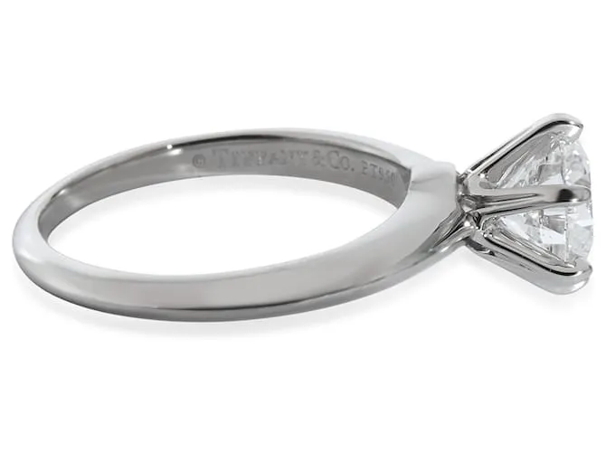 Tiffany & Co TIFFANY Y COMPAÑIA. Anillo de compromiso de diamantes en platino E VS2 1.29 por cierto Plata Metálico 