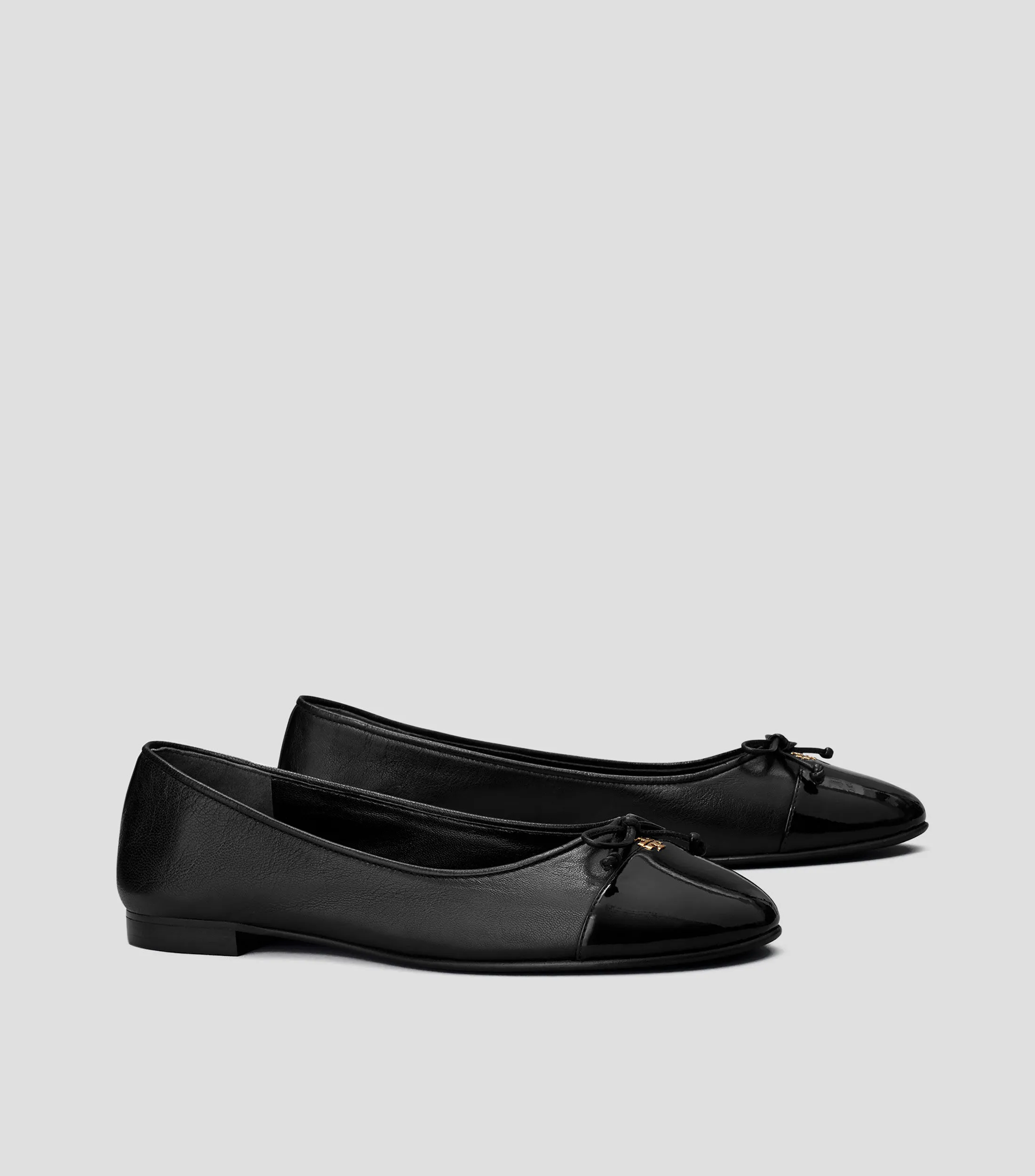 Tory Burch Flats Cap Toe