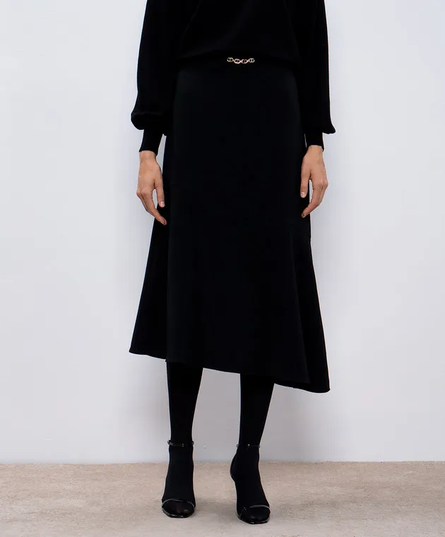 Twinset Black skirt of asymmetric cut with a frill