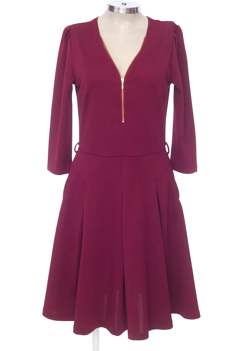 VESTIDO / ENTERIZO COLOR VINOTINTO  XUSS