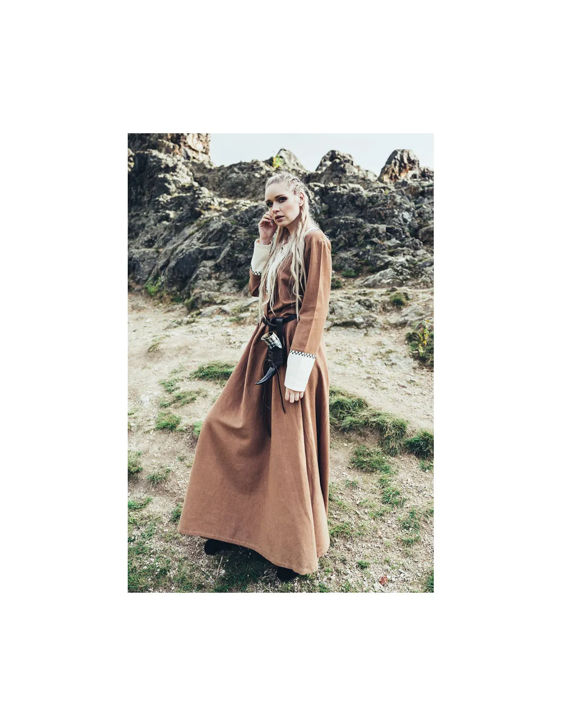 Vestido vikingo largo Freya, color arena