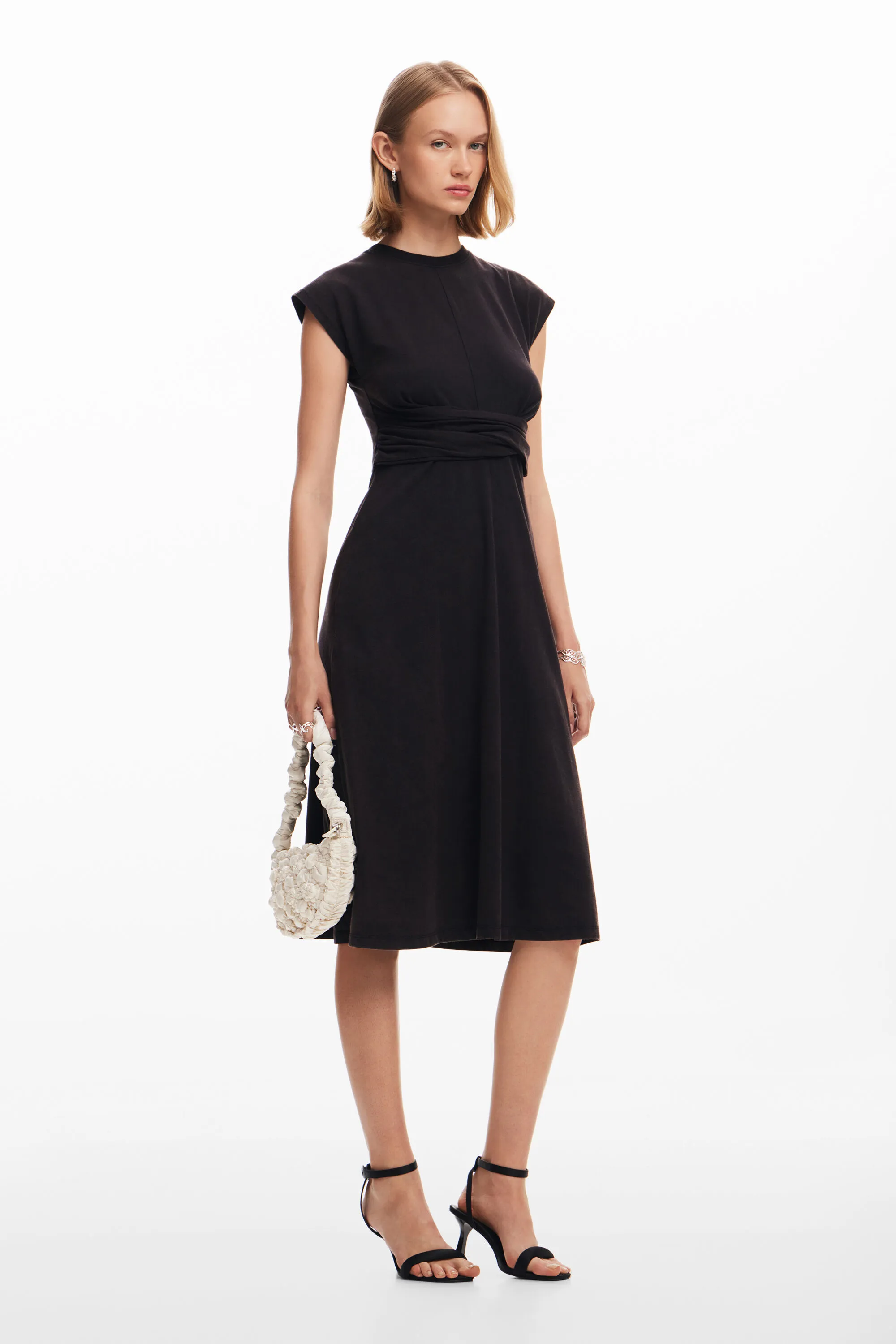 Vestit midi frunzit