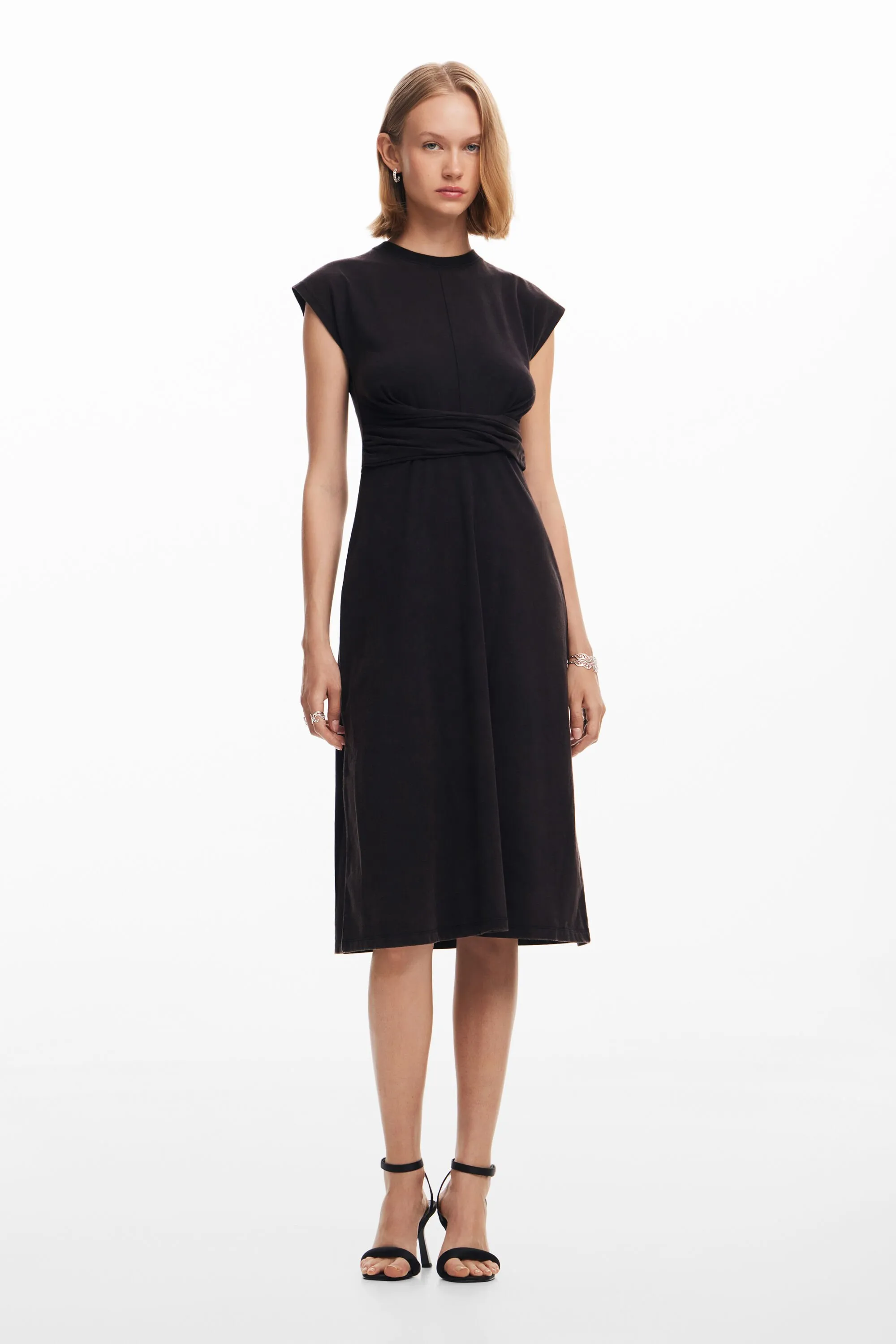 Vestit midi frunzit
