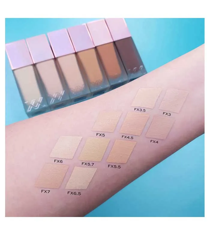 XX REVOLUTION  BASE DE MAQUILLAJE GLOW SKIN FAUXXDATION  FX10.5