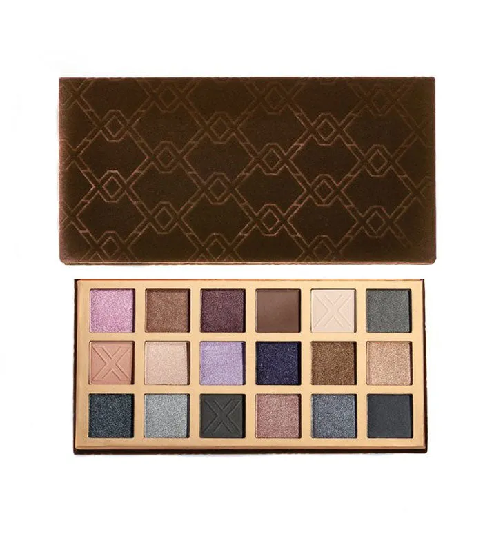 XX REVOLUTION  PALETA DE SOMBRAS LUXX  TUXXEDO